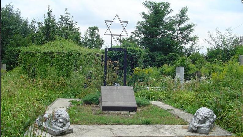 cz-jewish-mass-grave